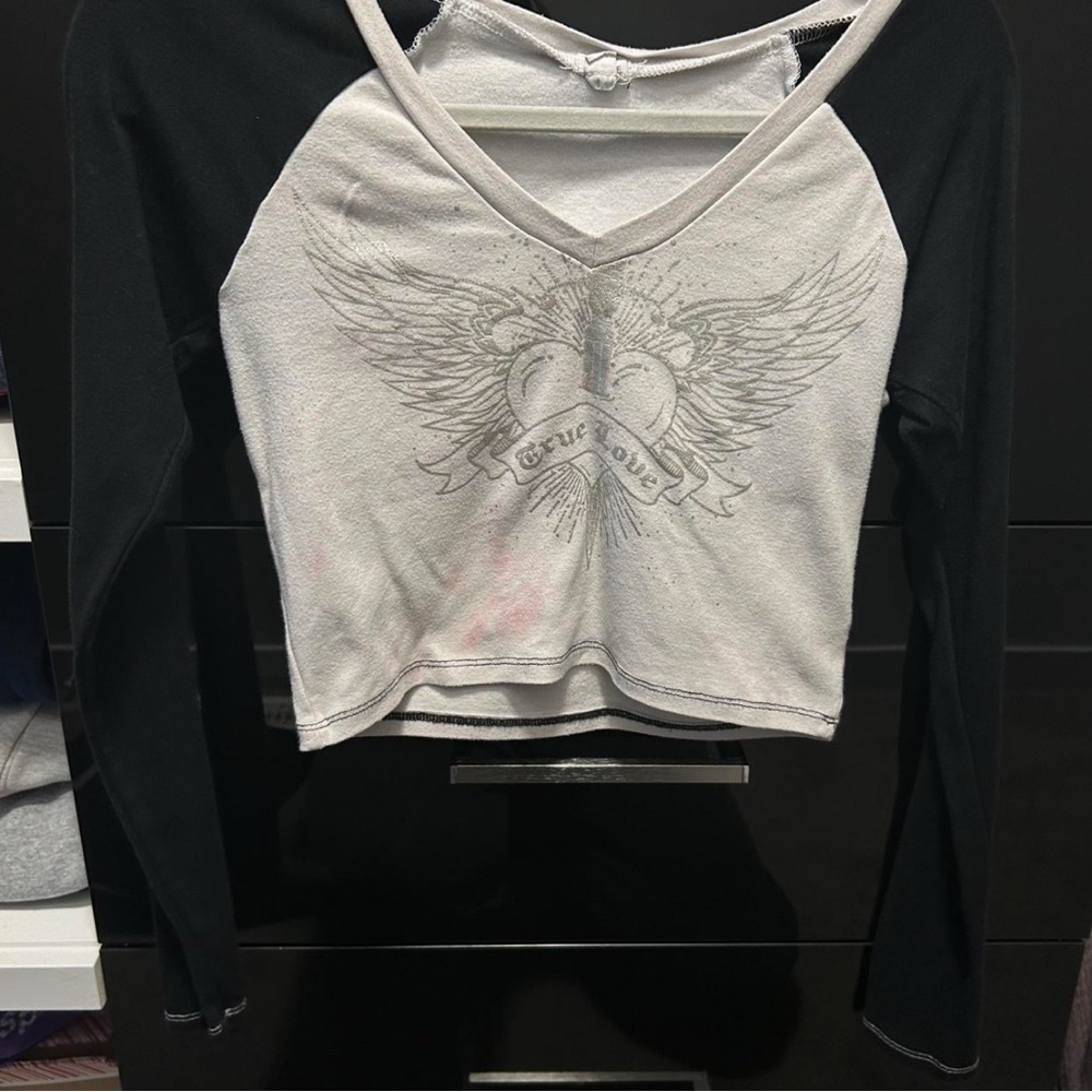 Garage Gray Graphic Crop Long Sleeve Tee